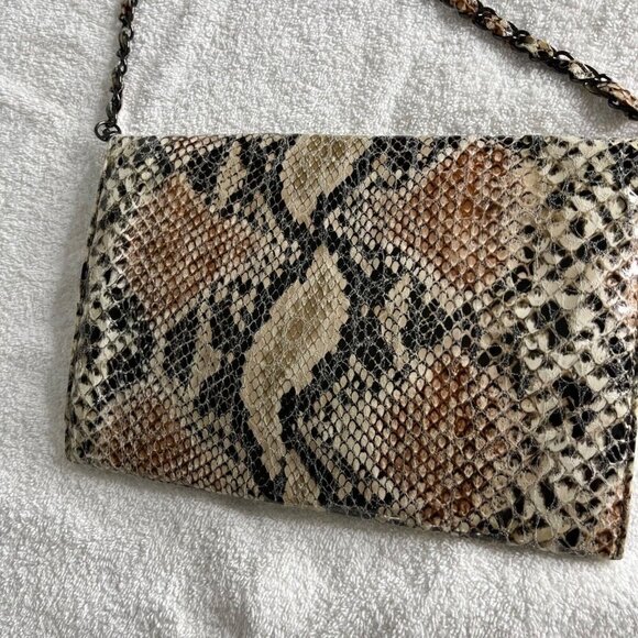 Sondra Roberts Squared Snakeskin Envelope Back Chin Strap Purse 10" x 7" - Picture 4 of 12